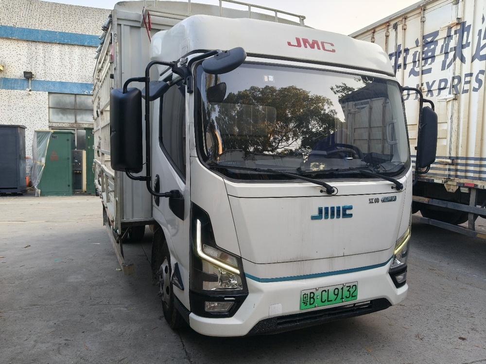 微信图片_2025-10-12_201836_075.jpg